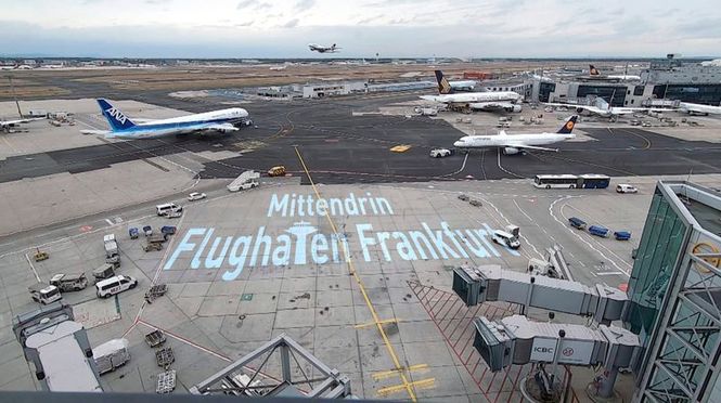 Detailbild Mittendrin - Flughafen Frankfurt