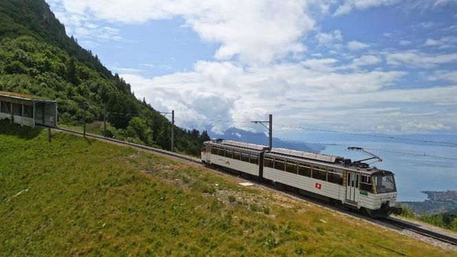 Detailbild Spektakuläre Bergbahnen der Schweiz II: "Montreux-Rochers de Naye" - Die Extravagante