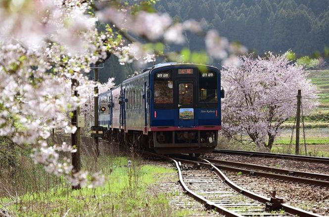 Detailbild Mit dem Zug entlang der japanischen Westküste