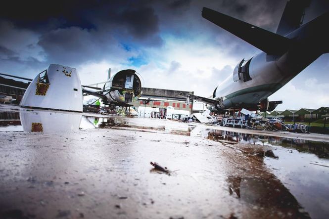 Detailbild Die Flugzeugverschrotter