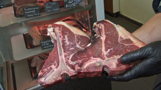 Detailbild Vom Rind zum Steak - Europas größter Rinder-Schlachthof