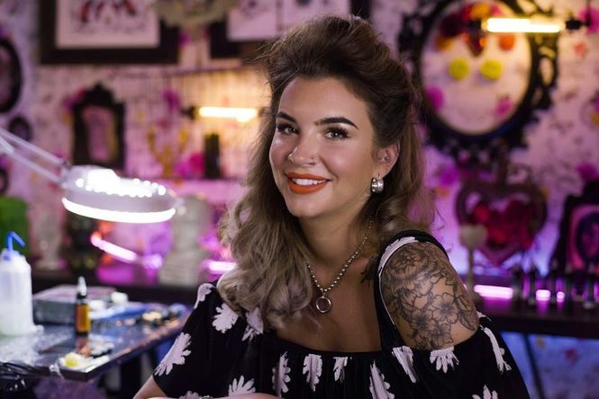 Detailbild Tattoo Fixers on Holiday - Die Cover up-Profis