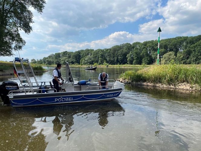 Detailbild Entlang der Elbe - Flussgeschichten