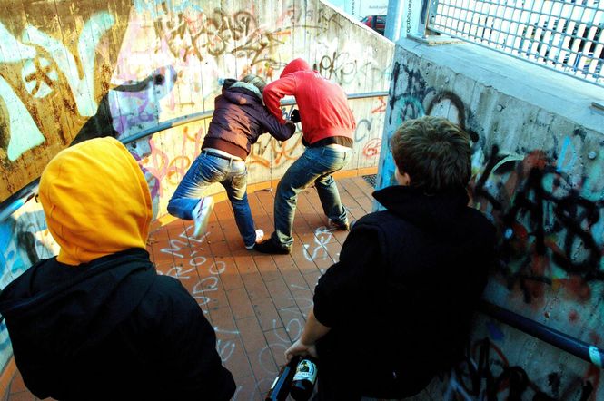Detailbild Außer Kontrolle - Jugendgewalt in Deutschland