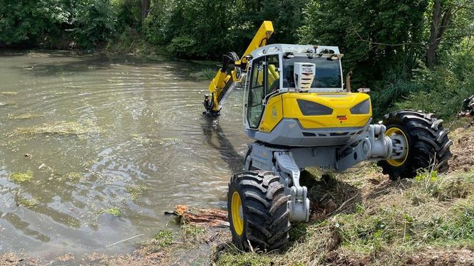 Detailbild Baumaschine auf vier Beinen - Schreitbagger im Einsatz