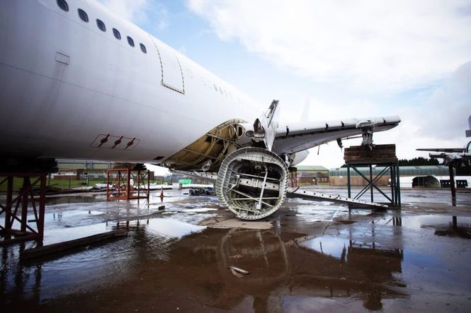 Detailbild Die Flugzeugverschrotter